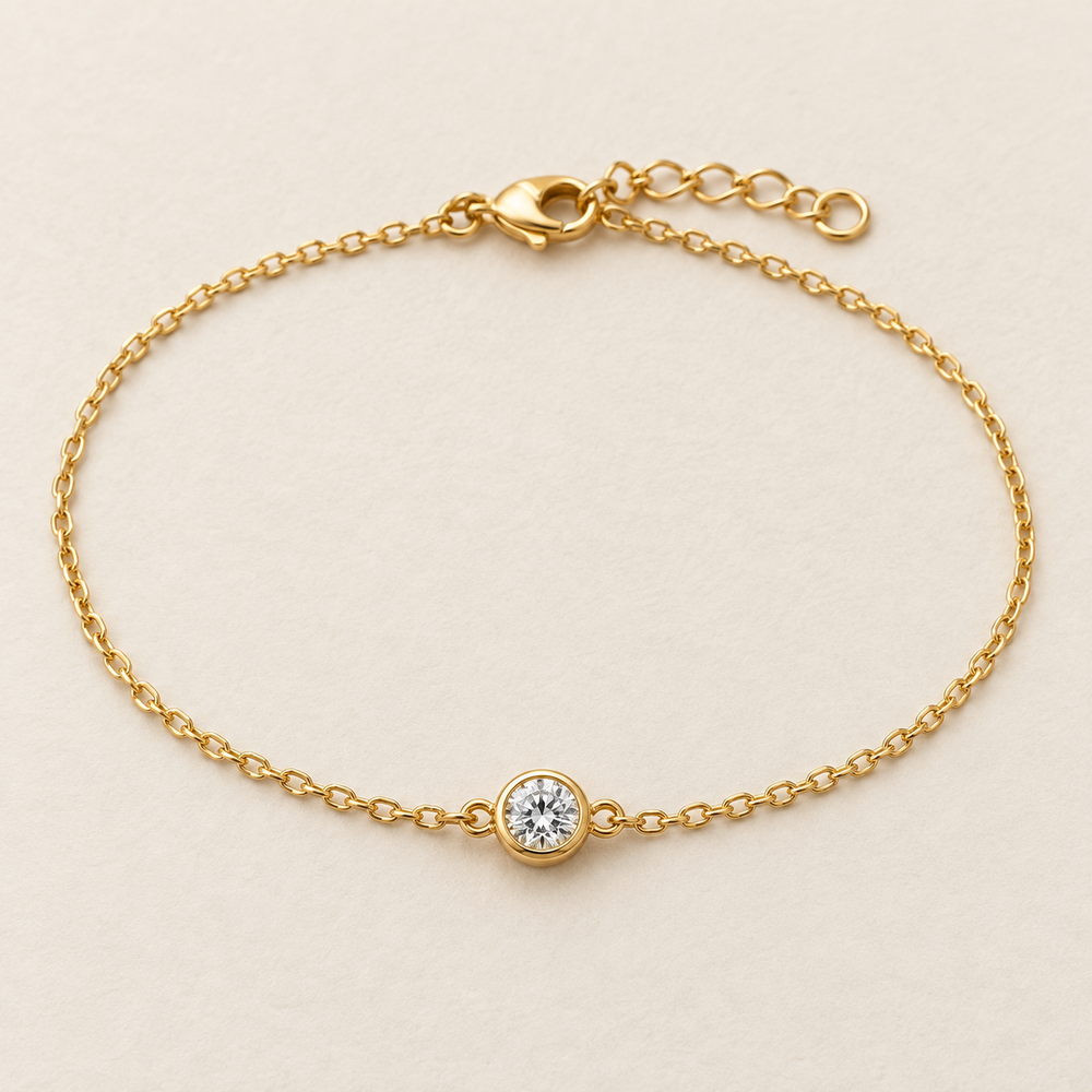 Aurelia Round Bezel Moissanite Bracelet