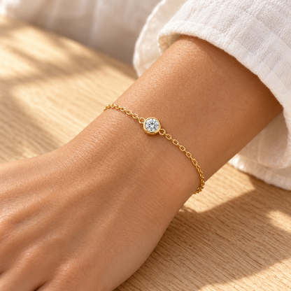 Aurelia Round Bezel Moissanite Bracelet